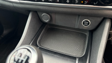 Nissan Qashqai 1.3 DiG-T MH Acenta Premium 5dr Petrol Hatchback